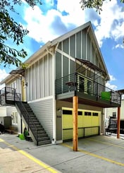 Chic Home w/Loft, Wi-Fi, close to Pullman Yrds