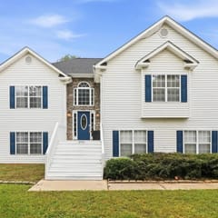 Quiet 4BR, Close to Six Flags, Wi-Fi, Smart TVs
