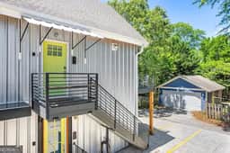 Chic Home w/Loft, EV Charger close to Pullman Yrds