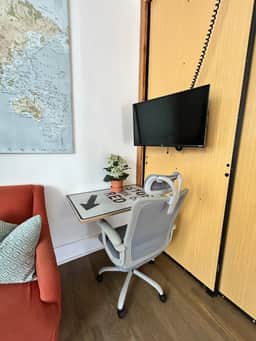 Chic Nooks at DeKalb Ave Unit C