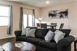 Spacious Home: Minutes from ATL Airport with Wifi