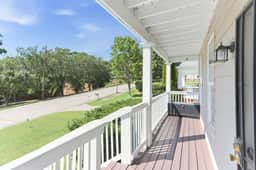 Peacefull 4 BDR, Fast Wi-Fi, Minutes from Shopping - Image 4