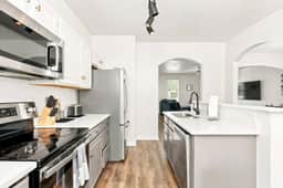 Peacefull 4 BDR, Fast Wi-Fi, Minutes from Shopping - Image 5