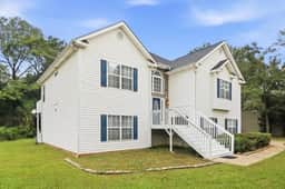 Quiet 4BR, Close to Six Flags, Wi-Fi, Smart TVs - Image 2