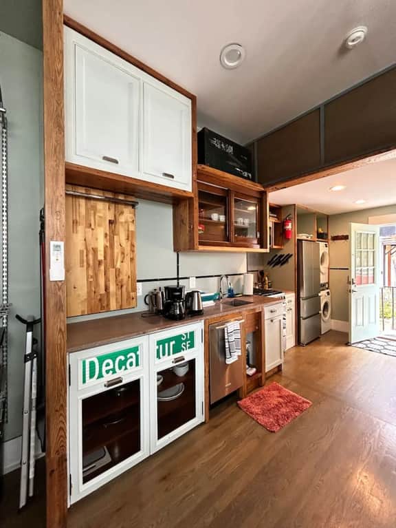 Chic Nooks at DeKalb Ave Unit C
