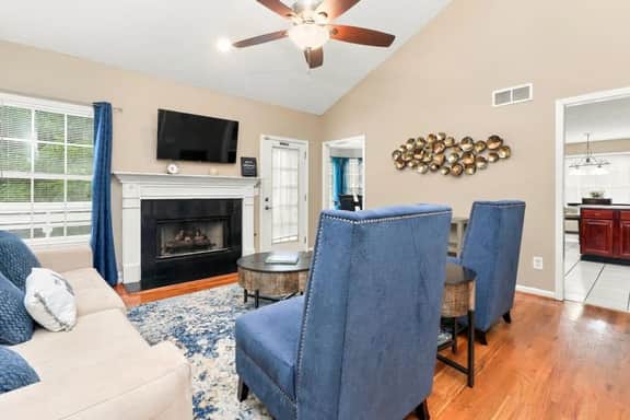 Quiet 4BR, Close to Six Flags, Wi-Fi, Smart TVs - Image 3