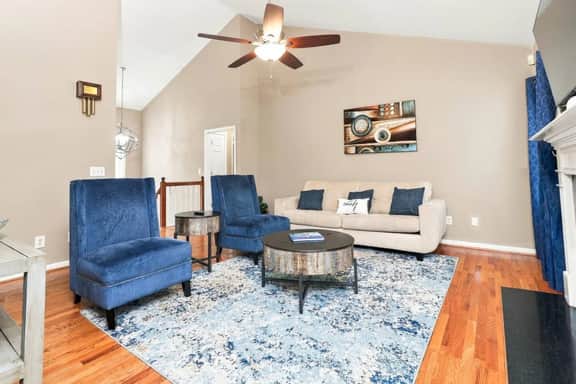Quiet 4BR, Close to Six Flags, Wi-Fi, Smart TVs - Image 4
