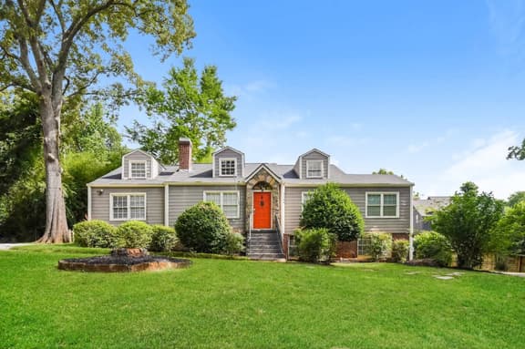 Cozy Home: Spacious, Wifi, Minutes from Grant Park