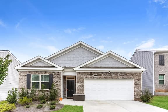Spacious Home: Minutes from ATL Airport with Wifi